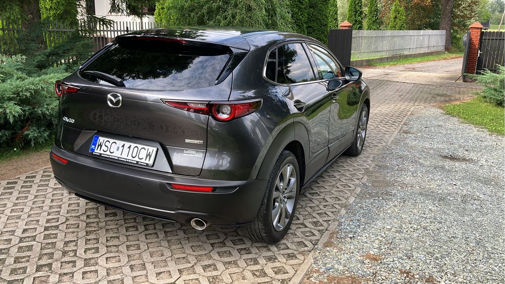 Sprzedam Mazde CX-30 skyactiv 2.0 M-Hybrid