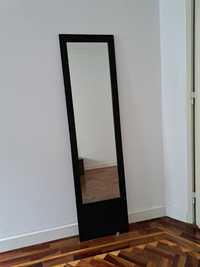 Espelho alto de chão