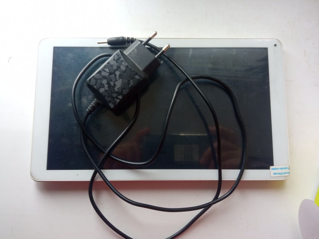 Планшет Nomi Vita A10102