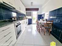Apartamento T3 com varanda totalmente restaurado - Caldas da Rainha