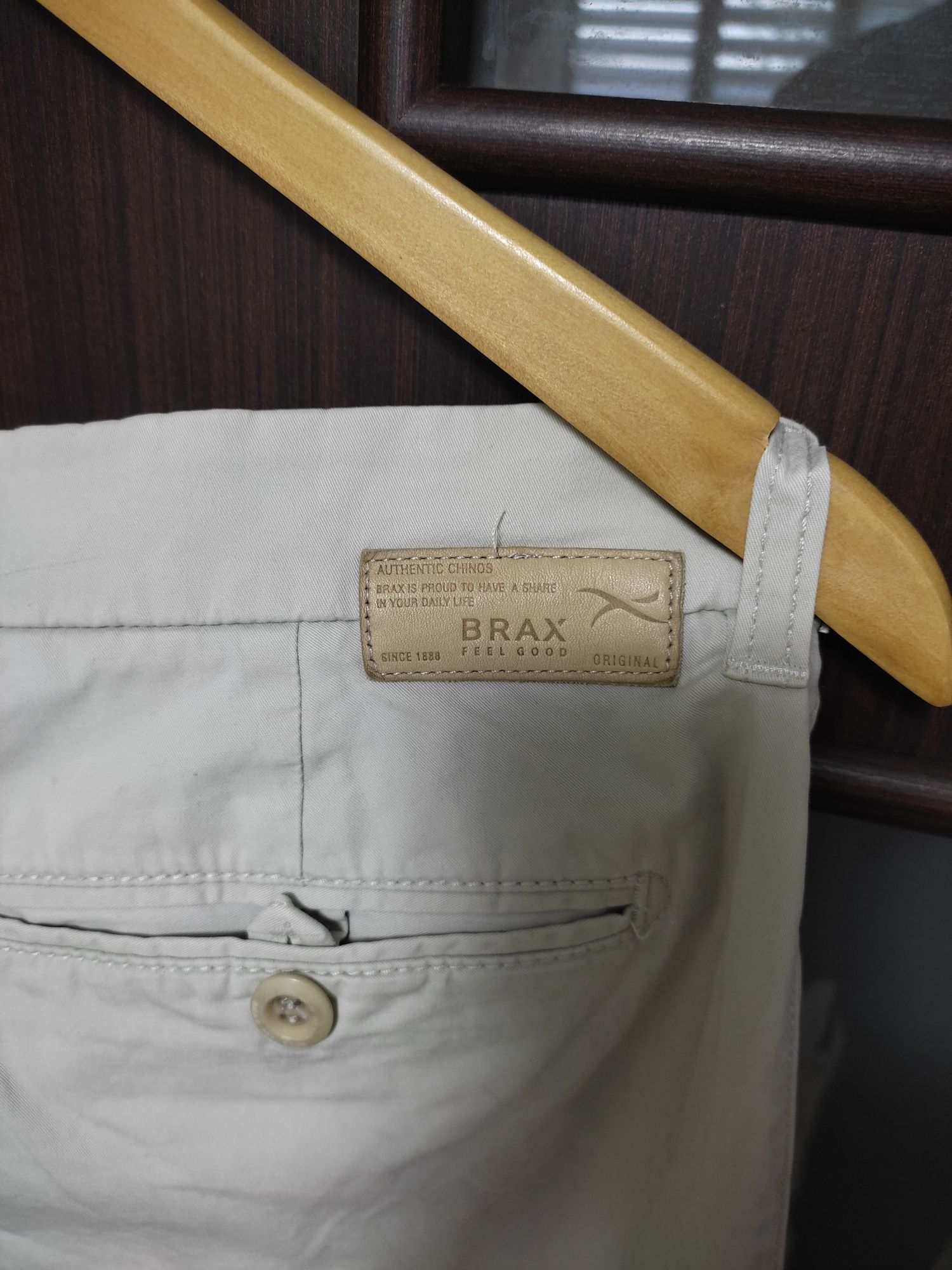 Штани, чіносі Brax