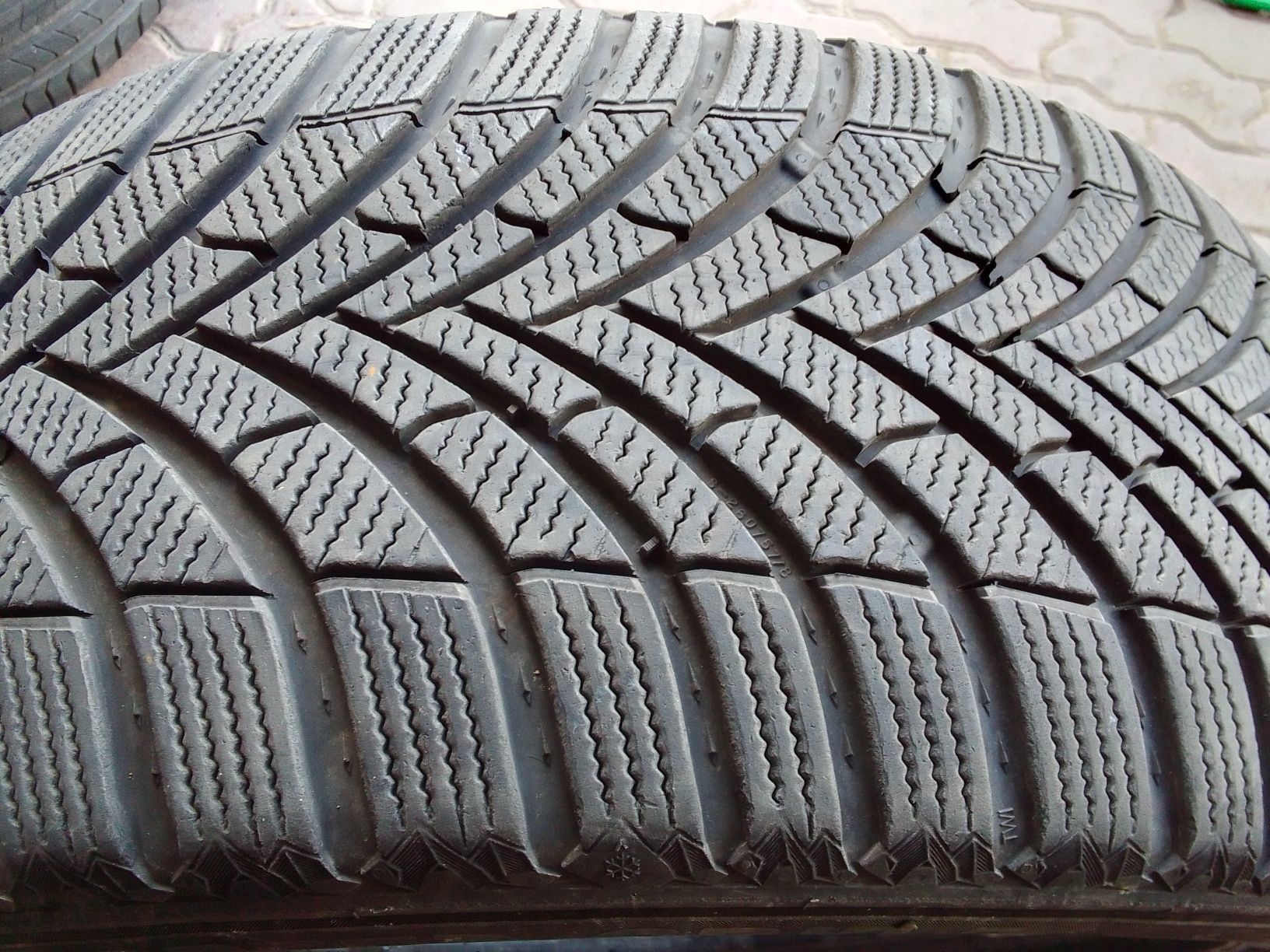 Opona zimowa 245/45r18 SEMPERIT 2021r 6.5mm
