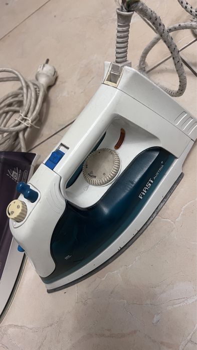 Праска, утюг в робочому стані