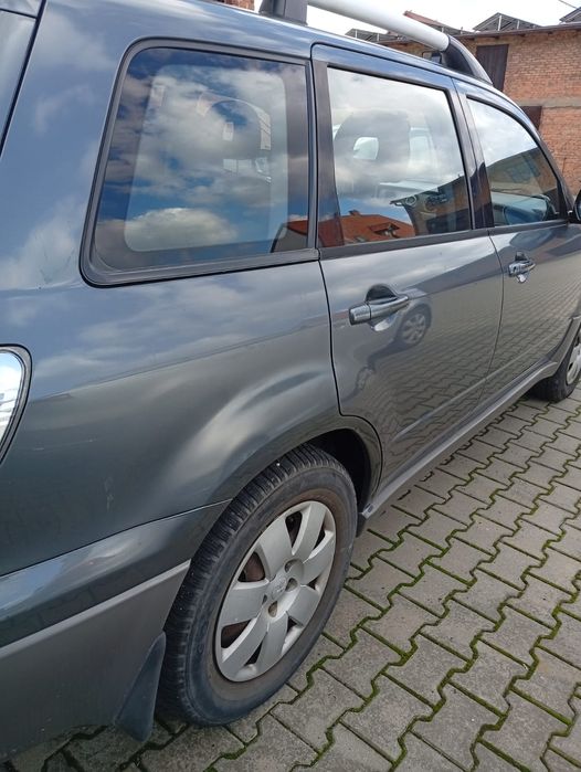 Mitsubishi Outlander 2,0 LPG, benzyna
