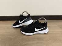 Кросівки Nike revolution 37 розмір