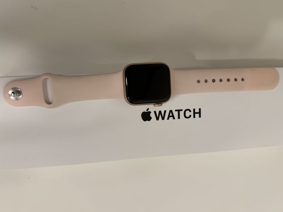 Apple Watch SE 40mm Gold