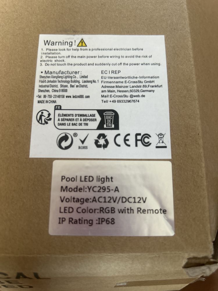 Lampa basenowa nowa