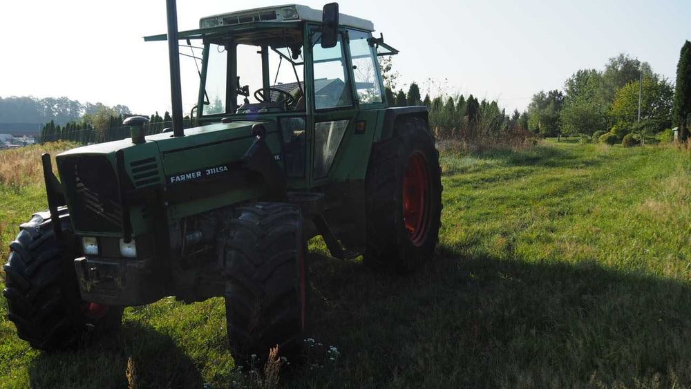 Ciągnik rolniczy Fendt 311 Lsa