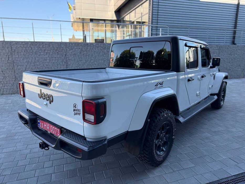 Jeep Gladiator SPORT 2023