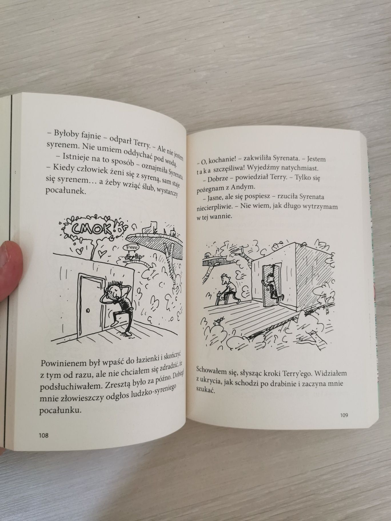 Książka "13-piętrowy domek na drzewie"
