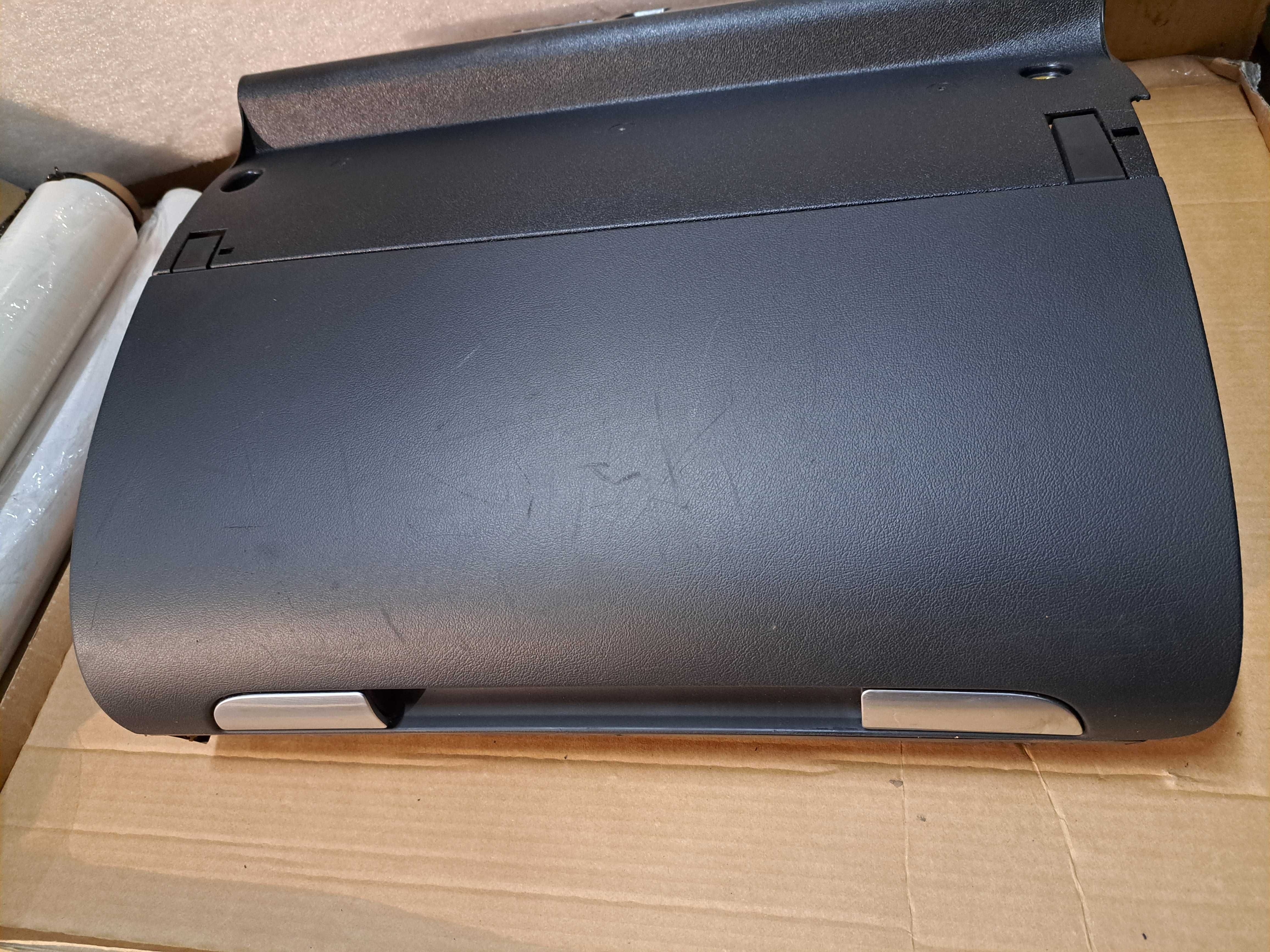 Schowek pasażera Audi A3 8P