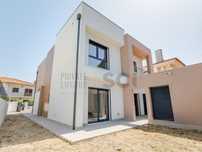 Moradia T4 Pronta a Habitar | Foros de Amora | Isolada