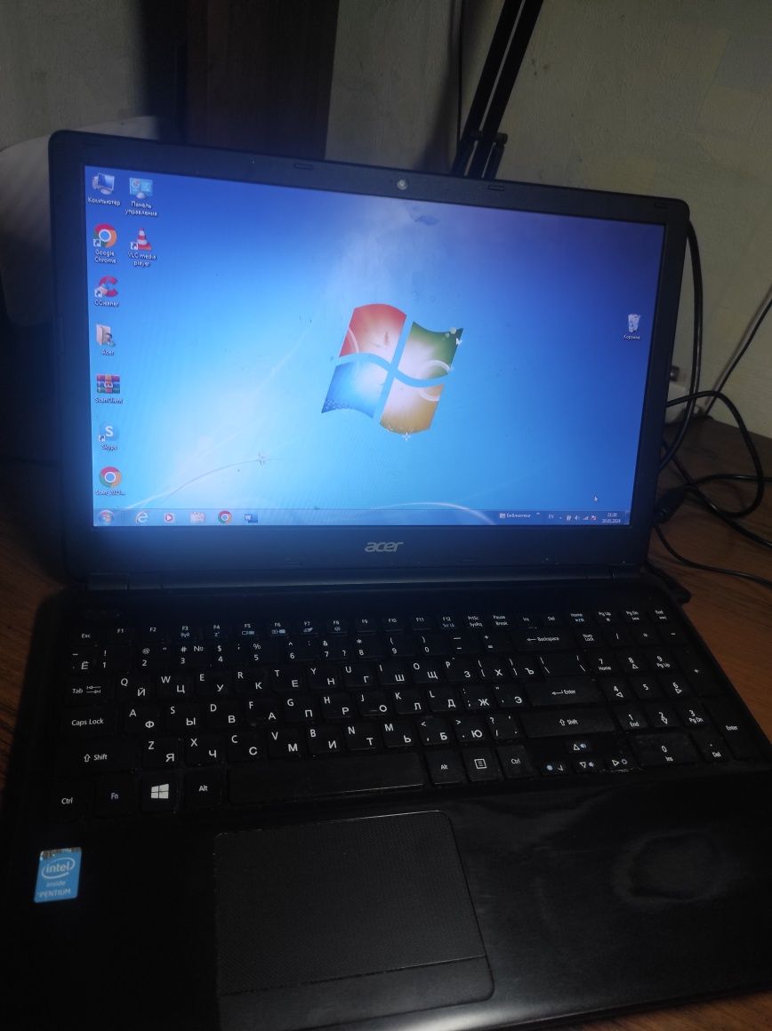 Продам ноутбук Acer Espire E1. Pentium, 2gb, 128ssd. 15.6"