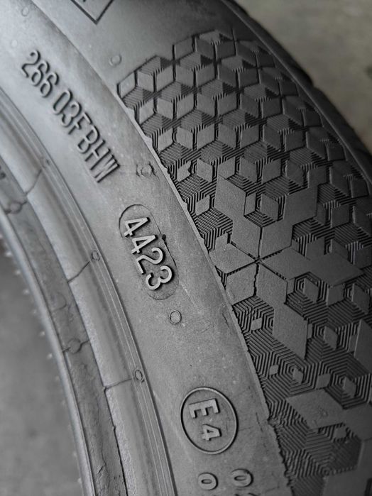 R17 225 55 шини зимові Continental Winter Contact TS870P преміум клас