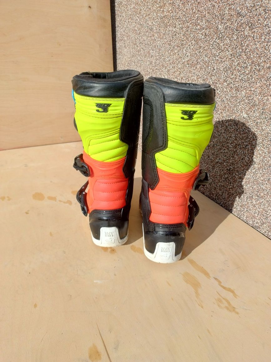 Alpinestars tech 3s