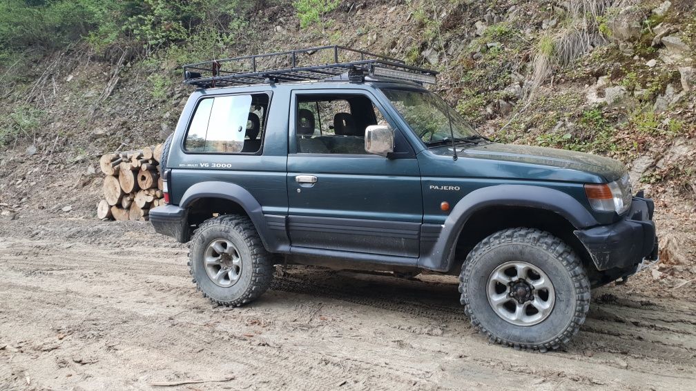 Mitsubishi Pajero II , super select. Krótki.