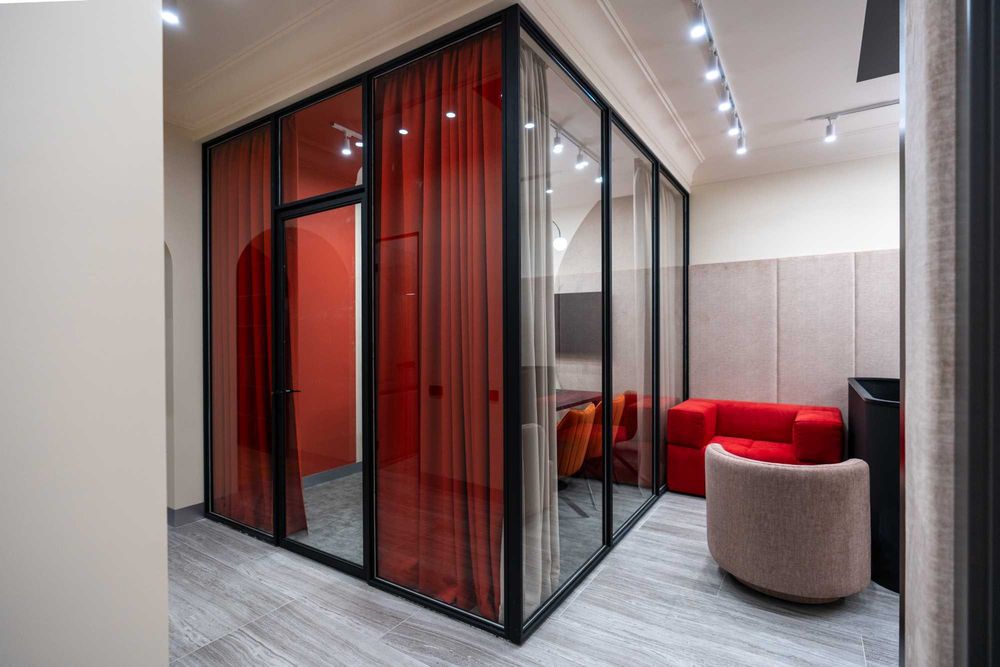 Оренда офісу - Клас А, 250 м2, м. Площа Українських Героїв