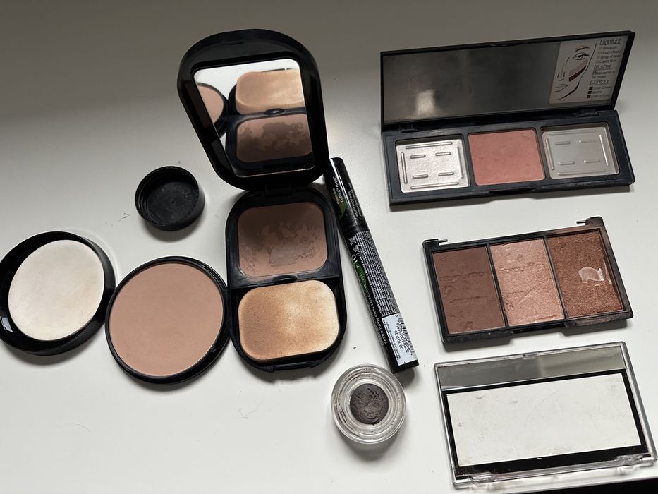 Max factor podkład creamy ivory 40