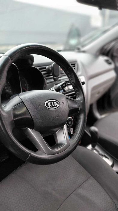 Автомобіль Kia Rio 2012