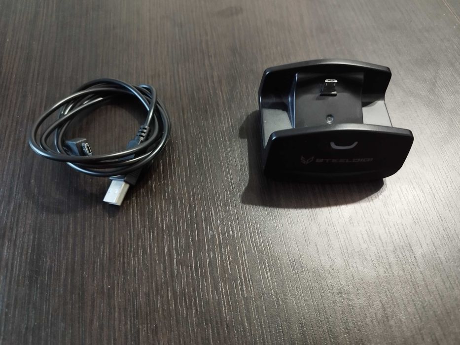 Stacja ładująca SteelDigi PS4-SC01B czarna