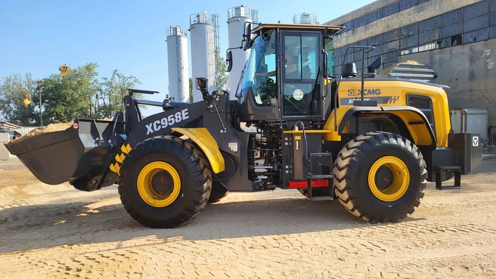 XCMG Ładowarka kołowa XC958 XCMG recykling beton  FADROMA HSW Ł34 Ł35 ładowarka XCMG XC958 kruszywa beton recykling