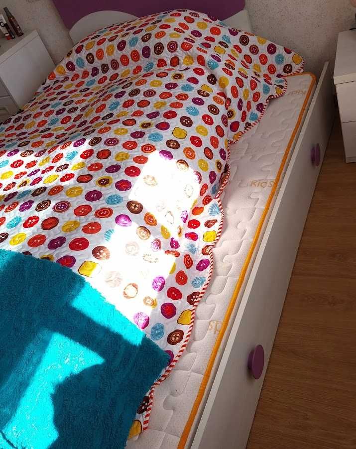 Mobília para quarto de menina jovem, muito bonito