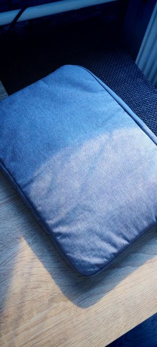 Pokrowiec etui na laptopa