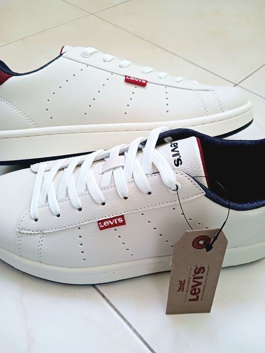 Sapatilhas Levi's Novas
