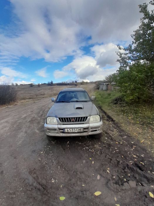 Mitsubishi L200 в доброму стані