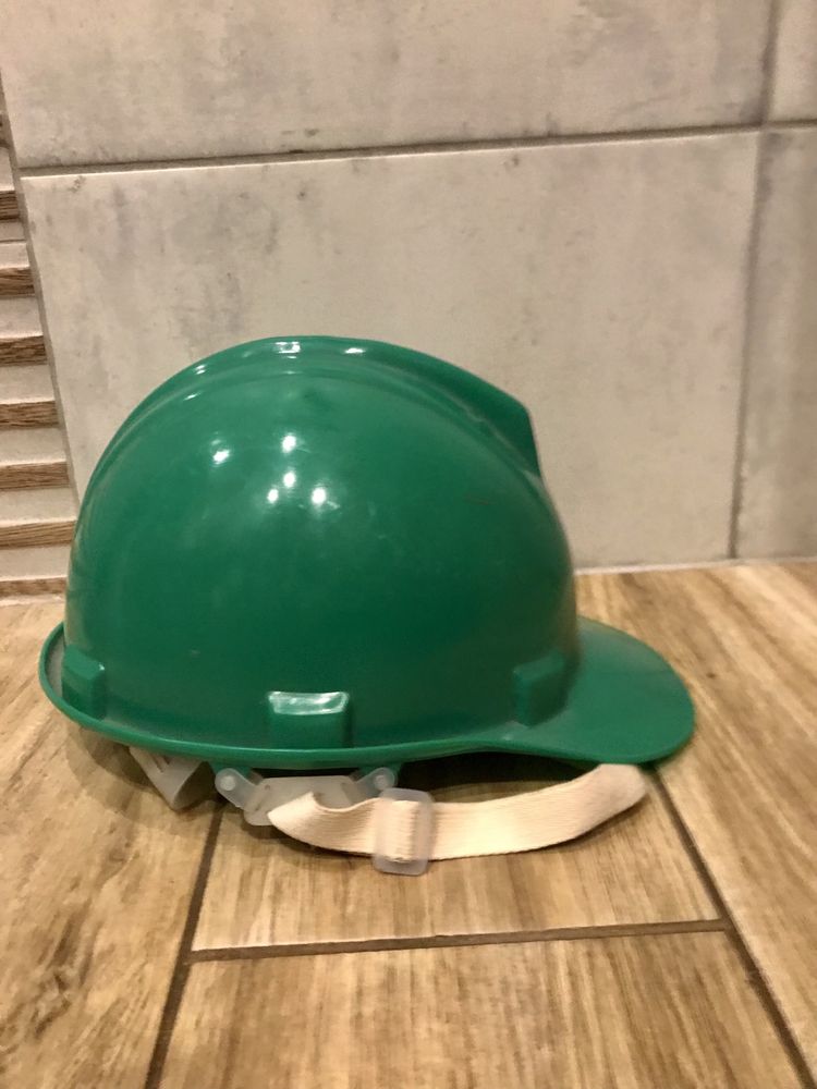 Helm kask budowlany majsterkowicza