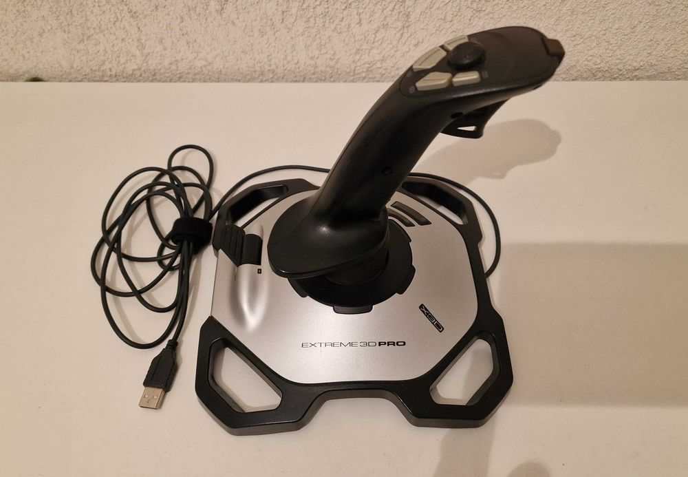 Logitech Extreme 3D Pro