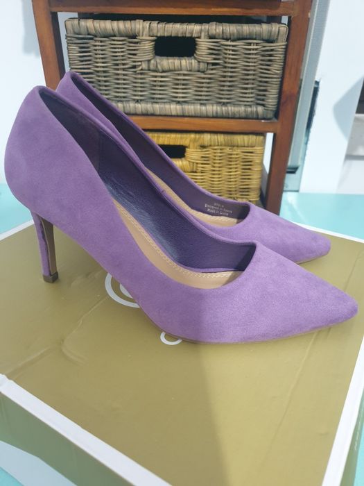 Sapatos novos tamanho 38