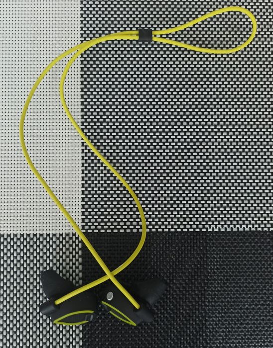 Auriculares Desporto com pouco uso