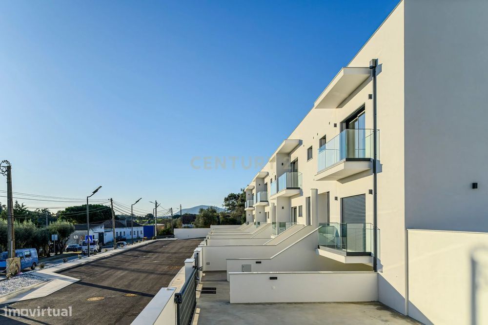 Condomínio Villas Mor || Moradia T3 - Segmento de Luxo || Aveiras de C