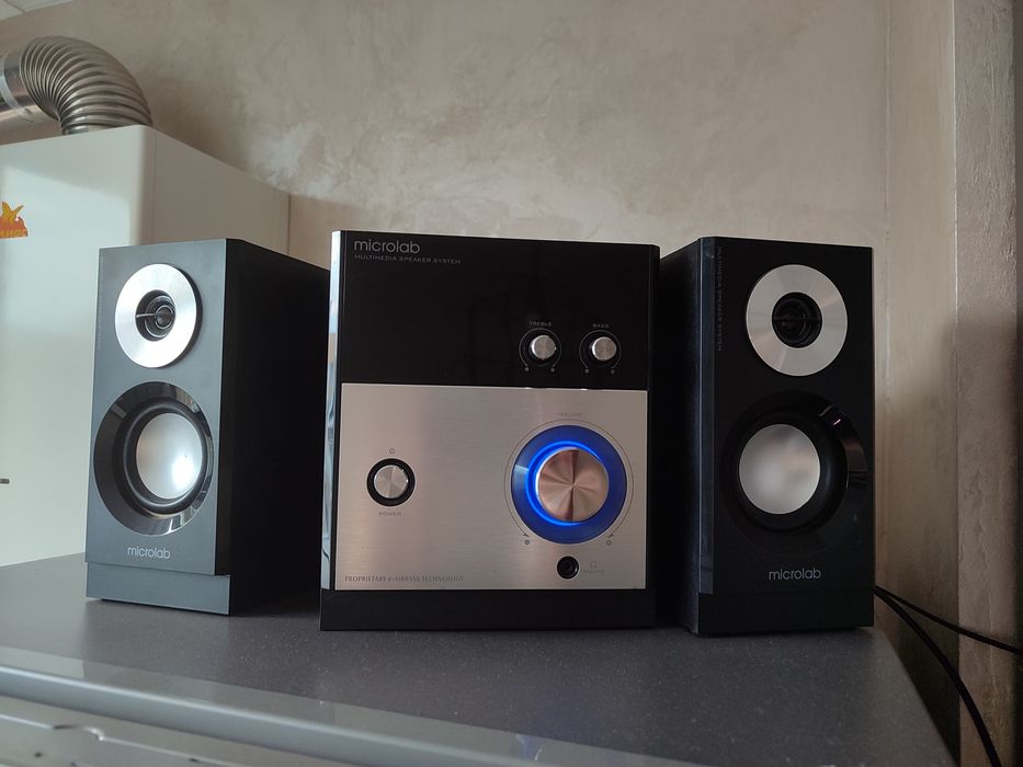 Акустична система, Колонки microlab