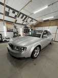 Audi a4b6 quattro