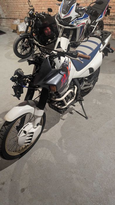 Honda nx500 (Honda nx650), Dominator