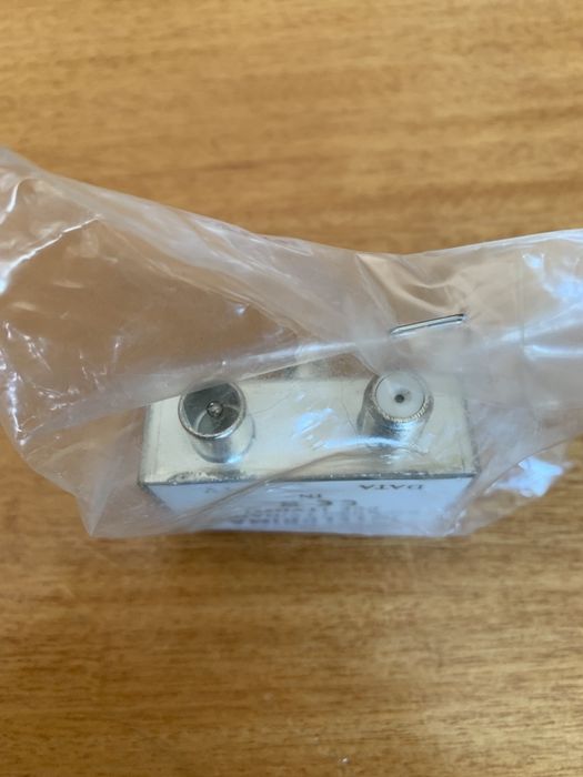 TV/Data Splitter64172216008193122