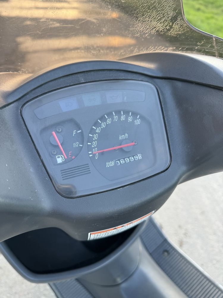 Скутер Suzuki Address 110