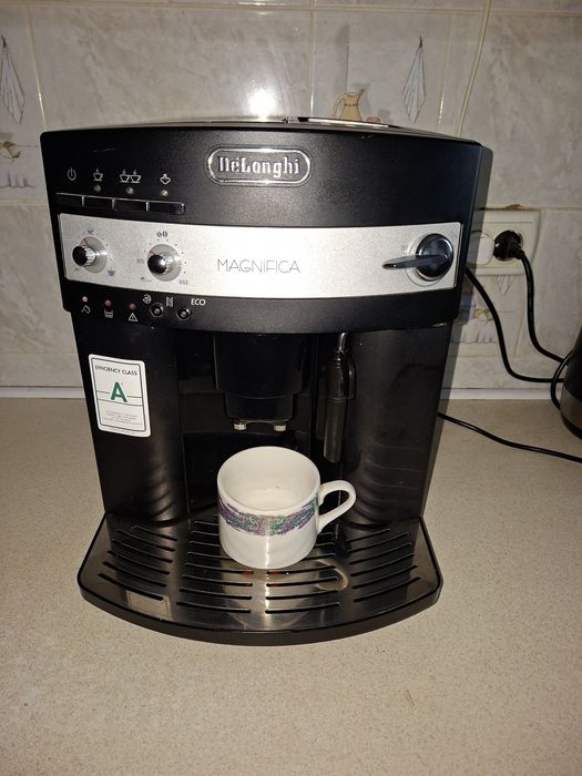Кофемашина Delonghi Magnifica Eco 2018 маленький пробег