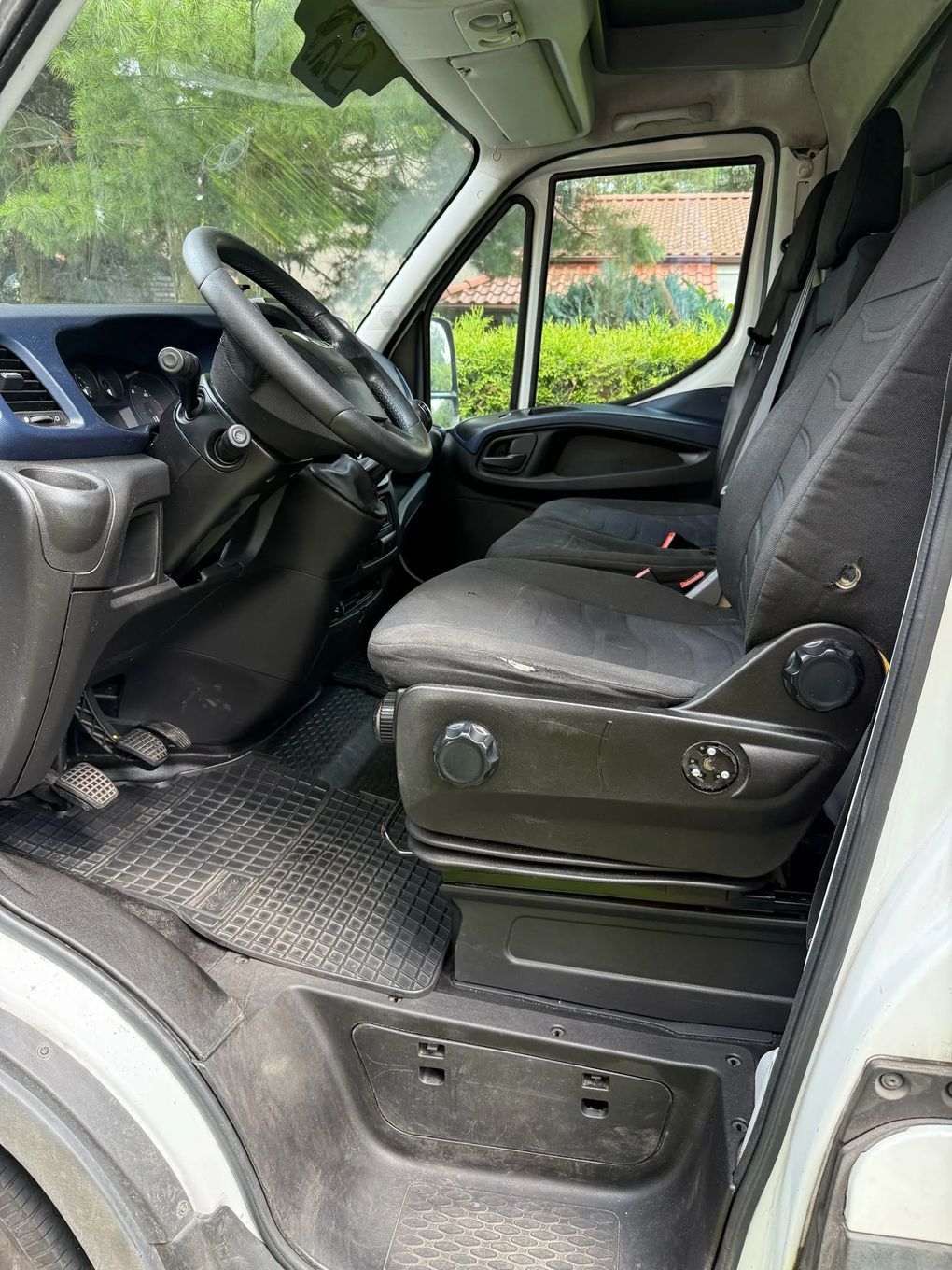 Iveco Daily  Auto dostawcze plandeka