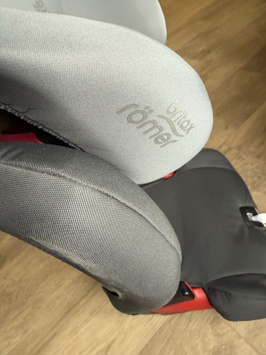 Автокрісло Britax Romer Kidfix SL Black Storm Grey Isofix