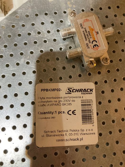 Płyta montażowa perforowana Schrack