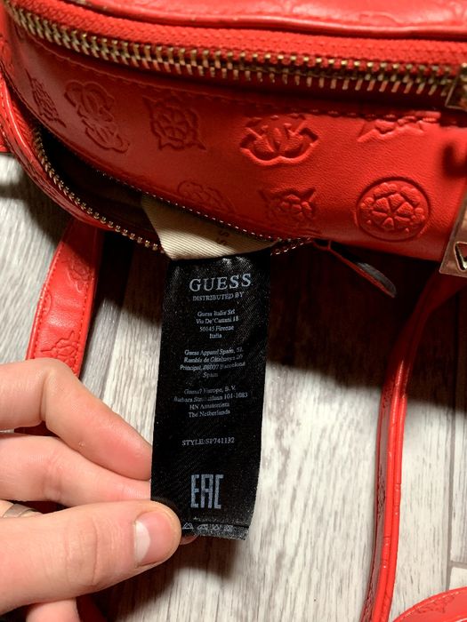 Жіночий рюкзак Guess