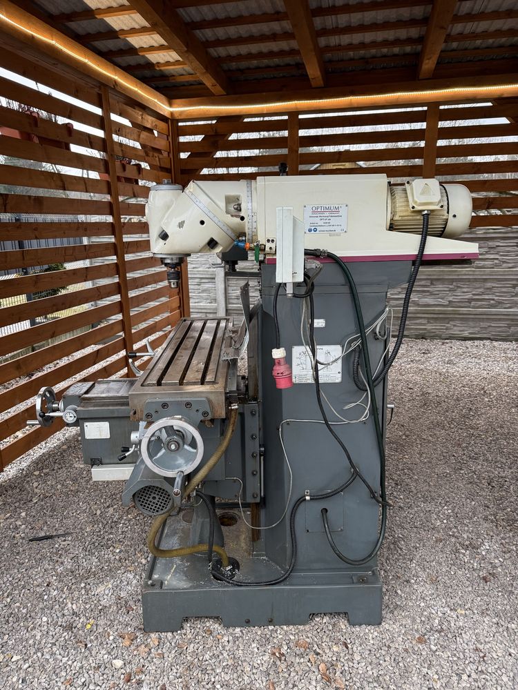Frezarka do metalu Optimum UF 100 z Niemiec