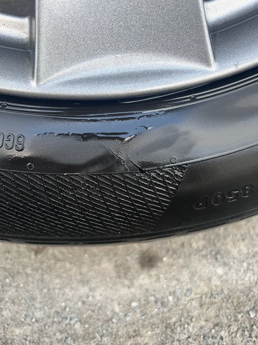 Диски з шинами R17