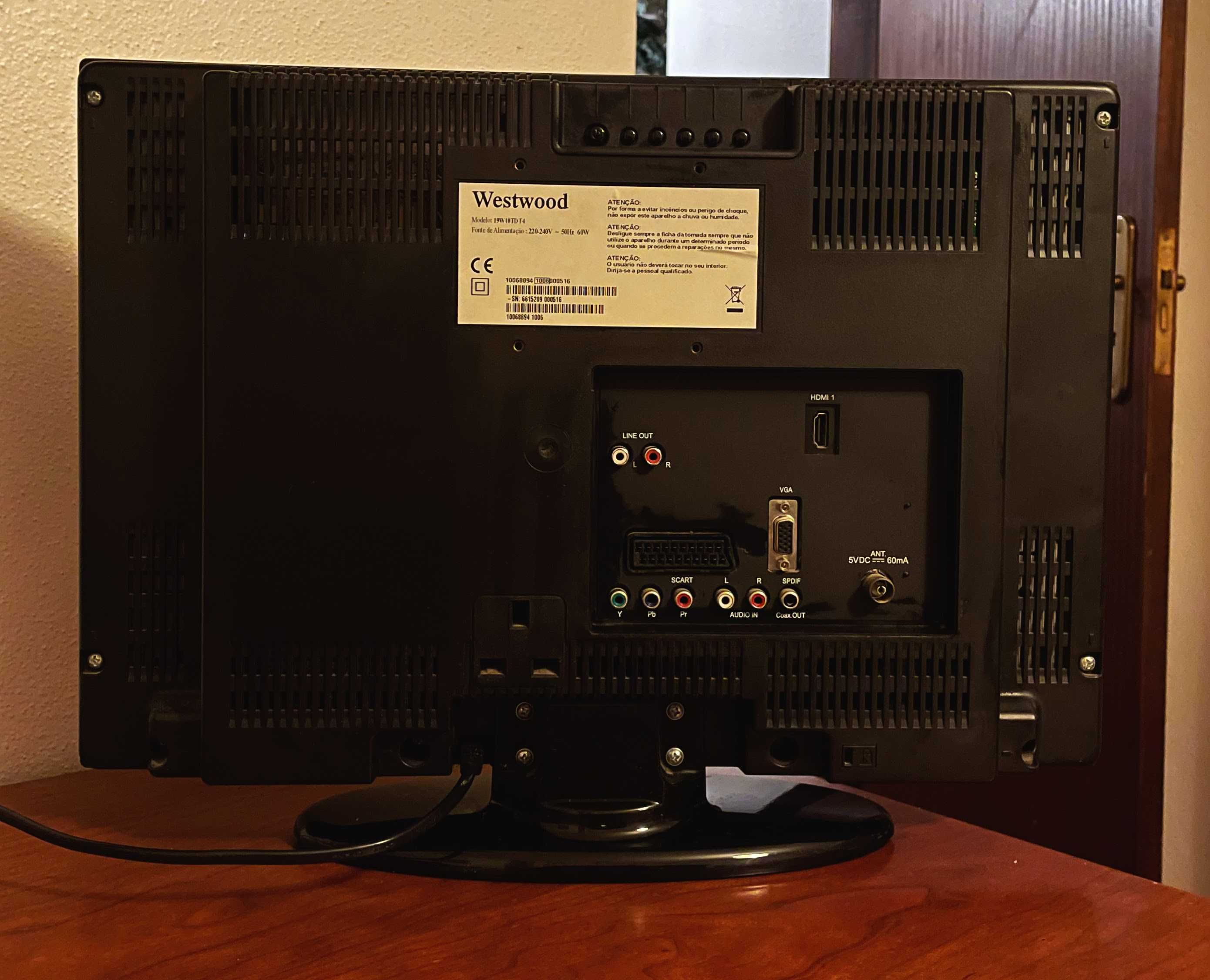 TV WESTWOOD LCD 19" - Modelo 19W10TDT4