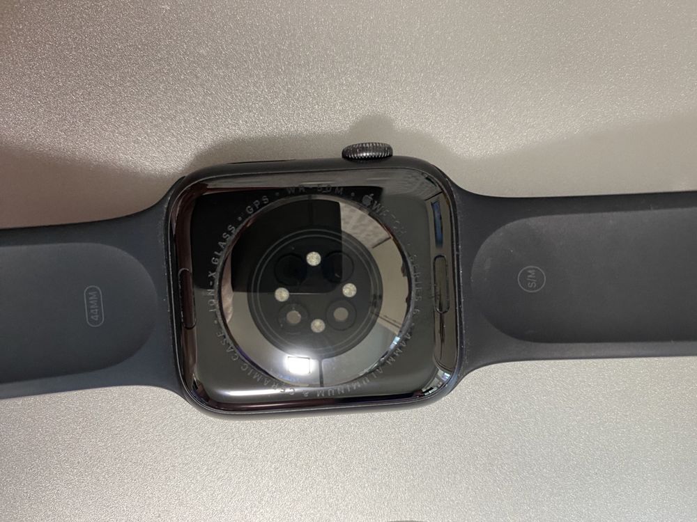 Apple Watch 6 44mm GPS