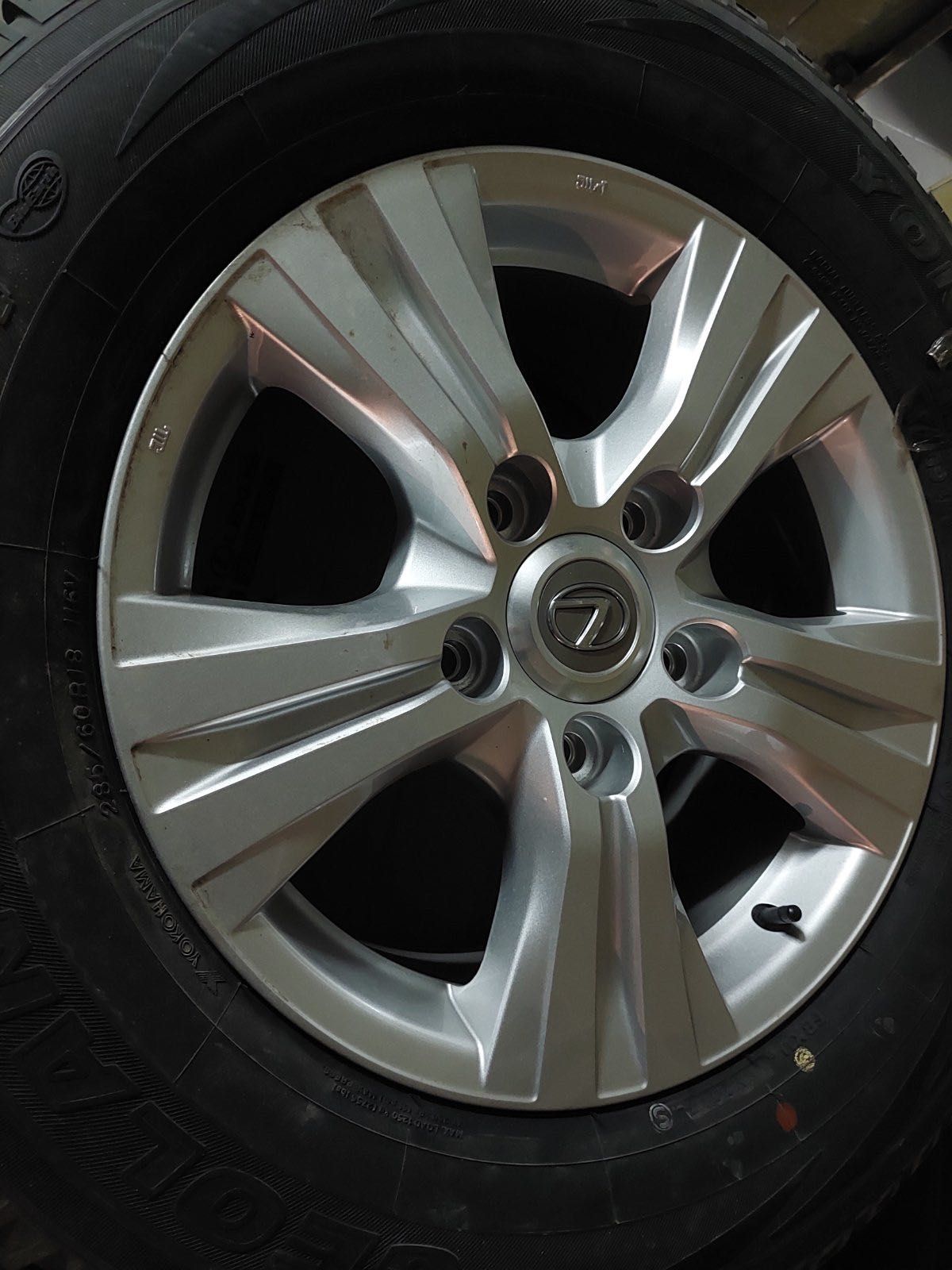 Диски с резиной Yokohama для  Lexus  285/60 r18