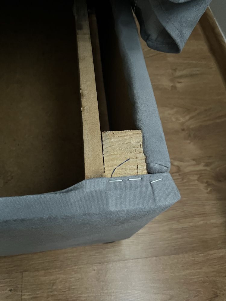 Szara sofa kanapa